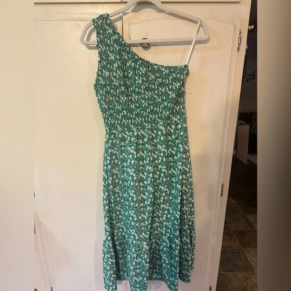 Green Floral Women's Dress - Picture 4 of 9